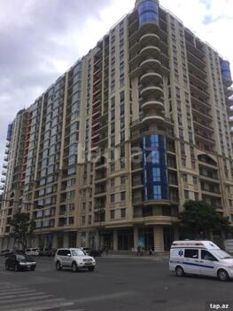 3-otaqlı yeni tikili, H.Cavid pr., 163 m²