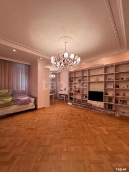 7-otaqlı yeni tikili, Bünyad Sərdarov küç., 545 m²