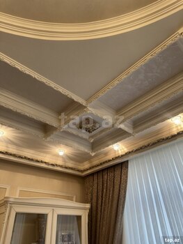 3-otaqlı yeni tikili, 8 Noyabr m., 131 m²