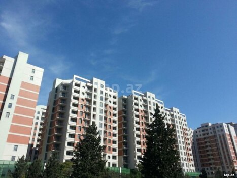 3-otaqlı yeni tikili, 8 Noyabr m., 131 m²