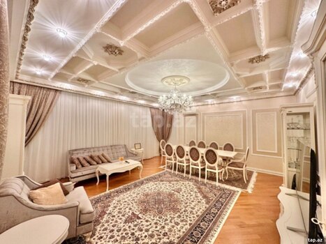 3-otaqlı yeni tikili, 8 Noyabr m., 131 m²
