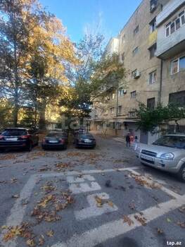 3-otaqlı mənzil, İzzət Nəbiyev küç., 80 m²