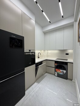 2-otaqlı yeni tikili, Elmlər Akademiyası m., 68 m²