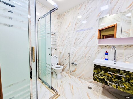 2-otaqlı yeni tikili kirayə verilir, Neftçilər m., 70 m²