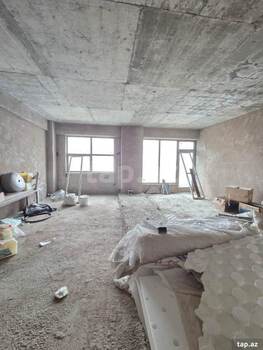 3-otaqlı yeni tikili, E. Akademiyası m., 207 m²