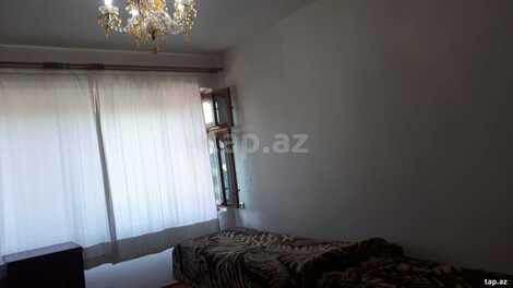 4-otaqlı mənzil, İnşaatçılar pr., 105 m²