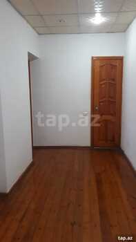 4-otaqlı mənzil, İnşaatçılar pr., 105 m²