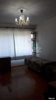 4-otaqlı mənzil, İnşaatçılar pr., 105 m²