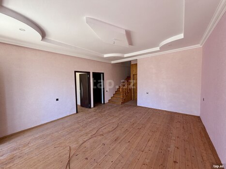 Həyət evi, Corat bağları