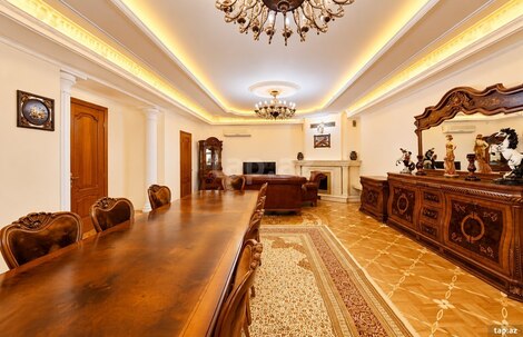 6-otaqlı yeni tikili, Nizami m., 555 m²