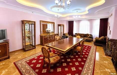 6-otaqlı yeni tikili, Nizami m., 555 m²