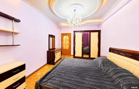 6-otaqlı yeni tikili, Nizami m., 555 m²