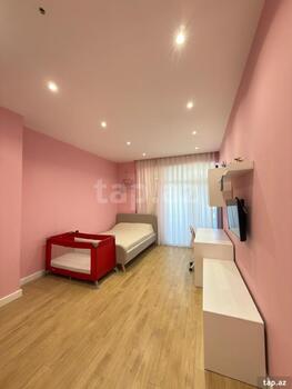 4-otaqlı yeni tikili, Əbdürrəhman bəy Haqverdiyev küç., 185 m²