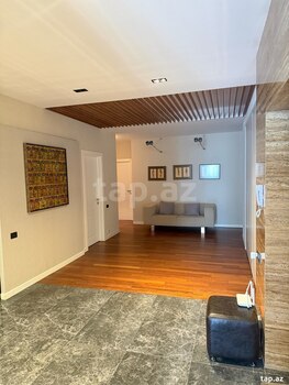 4-otaqlı yeni tikili, Elmlər Akademiyası m., 220 m²