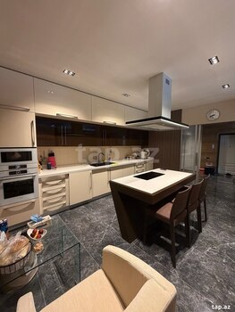 4-otaqlı yeni tikili, Elmlər Akademiyası m., 220 m²