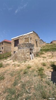 Həyət evi, Hökməli qəs.