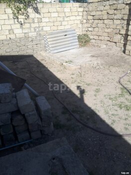 Bağ evi kirayə verilir, Pirşağı qəs.