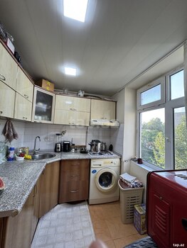 2-otaqlı mənzil, Elmlər Akademiyası m., 50 m²