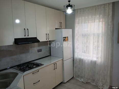 3-otaqlı mənzil kirayə verilir, Sülh küç., 70 m²