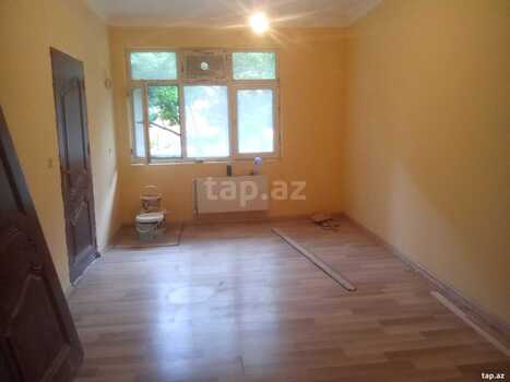 3-otaqlı mənzil, H.Seyidzadə küç., 105 m²