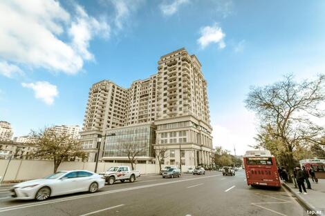 3-otaqlı yeni tikili, H.Cavid pr., 147.8 m²