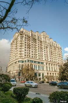 3-otaqlı yeni tikili, H.Cavid pr., 147.8 m²