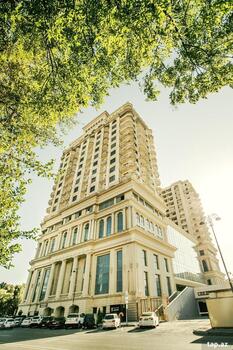 3-otaqlı yeni tikili, H.Cavid pr., 147.8 m²