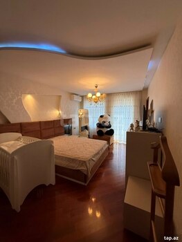 Villa, Bakıxanov qəs.