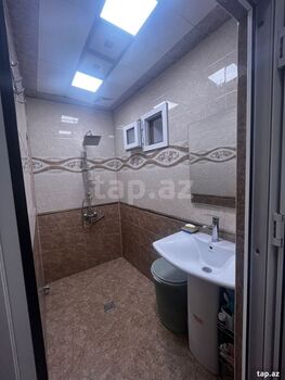 4-otaqlı mənzil, Məhəmməd Xiyabani küç., 120 m²