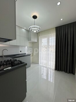 3-otaqlı mənzil, N.Tusi küç., 80 m²