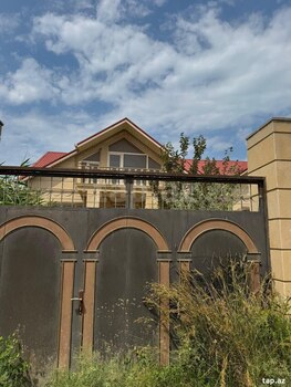 Həyət evi, Corat massivi