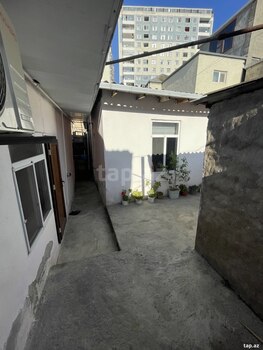 Həyət evi, Faiq Rüstəmov küç.