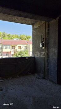 2-комн. новостройка, Гусарский р., 82 м²