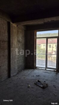 2-комн. новостройка, Гусарский р., 82 м²
