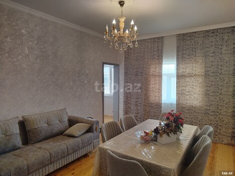 Həyət evi, İlham Məmmədov küç.
