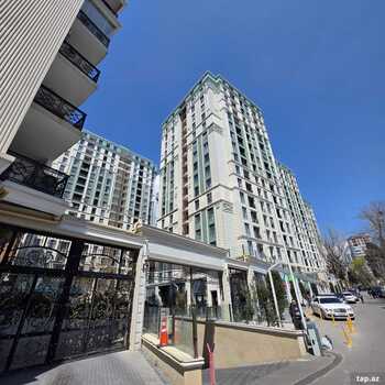 3-otaqlı yeni tikili, Balaəmi Dadaşov küç., 140 m²