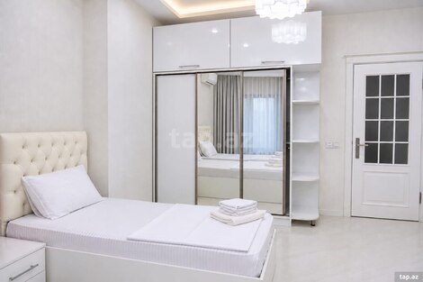 3-otaqlı yeni tikili kirayə verilir, Afiyəddin Cəlilov küç., 160 m²