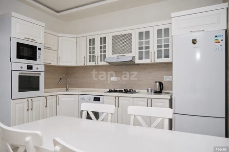 3-otaqlı yeni tikili kirayə verilir, Afiyəddin Cəlilov küç., 160 m²