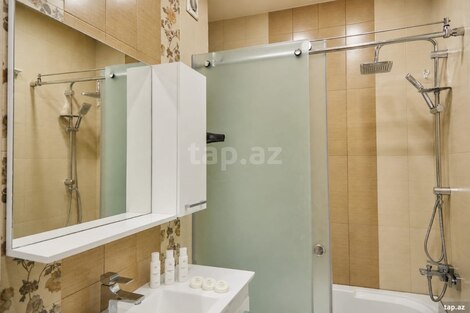 3-otaqlı yeni tikili kirayə verilir, Afiyəddin Cəlilov küç., 160 m²