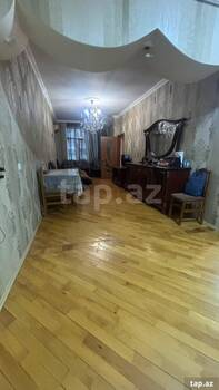 4-otaqlı yeni tikili, 8 Noyabr m., 140 m²