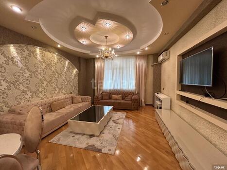 3-otaqlı yeni tikili, Babək pr., 158 m²