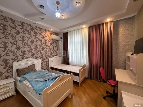 3-otaqlı yeni tikili, Babək pr., 158 m²