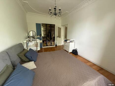 3-otaqlı mənzil, Bakıxanov küç., 70 m²