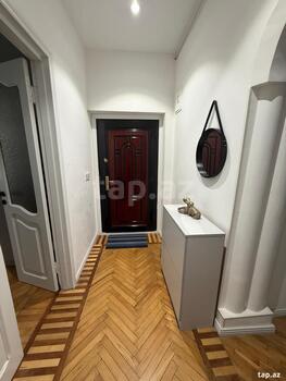 3-otaqlı mənzil, Bakıxanov küç., 70 m²