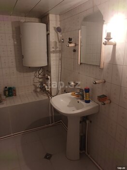 4-otaqlı mənzil kirayə verilir, Azər Əliyev küç. 23 b, 120 m²