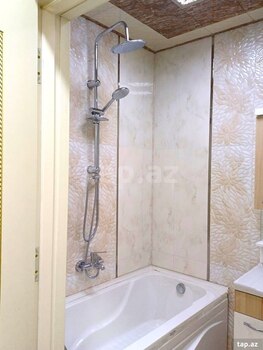 4-otaqlı mənzil, B. Nuriyev küç., 110 m²