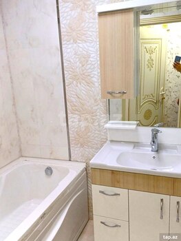 4-otaqlı mənzil, B. Nuriyev küç., 110 m²