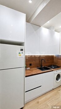 2-otaqlı yeni tikili, İnşaatçılar m., 55 m²