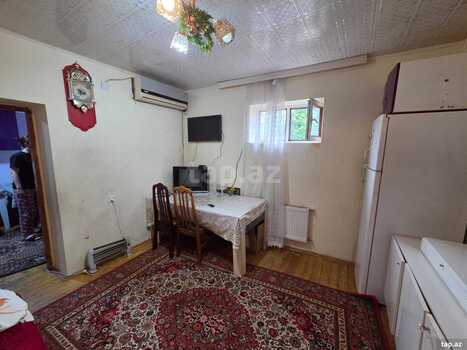 Həyət evi, Azadlıq m.