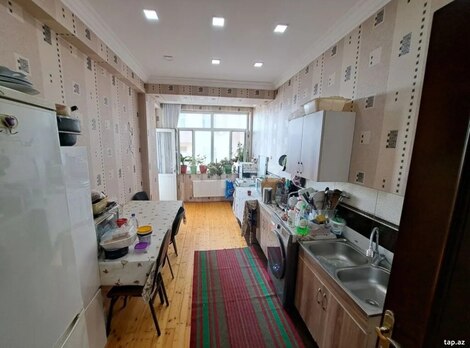 4-otaqlı yeni tikili kirayə verilir, Bakıxanov qəs., 160 m²